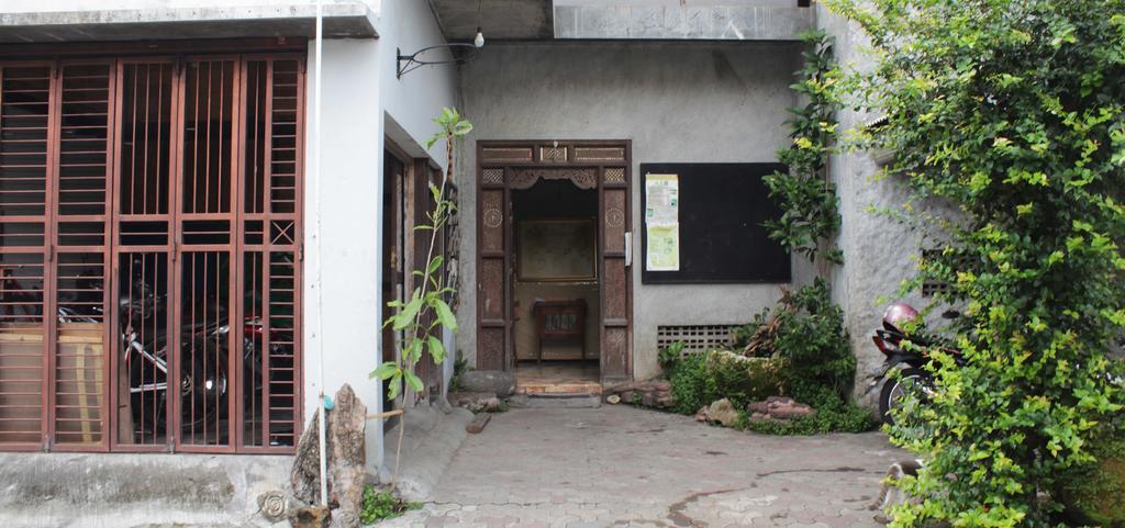 Posnya Seni Godod Art Gallery & Homestay Yogyakarta Ngoại thất bức ảnh